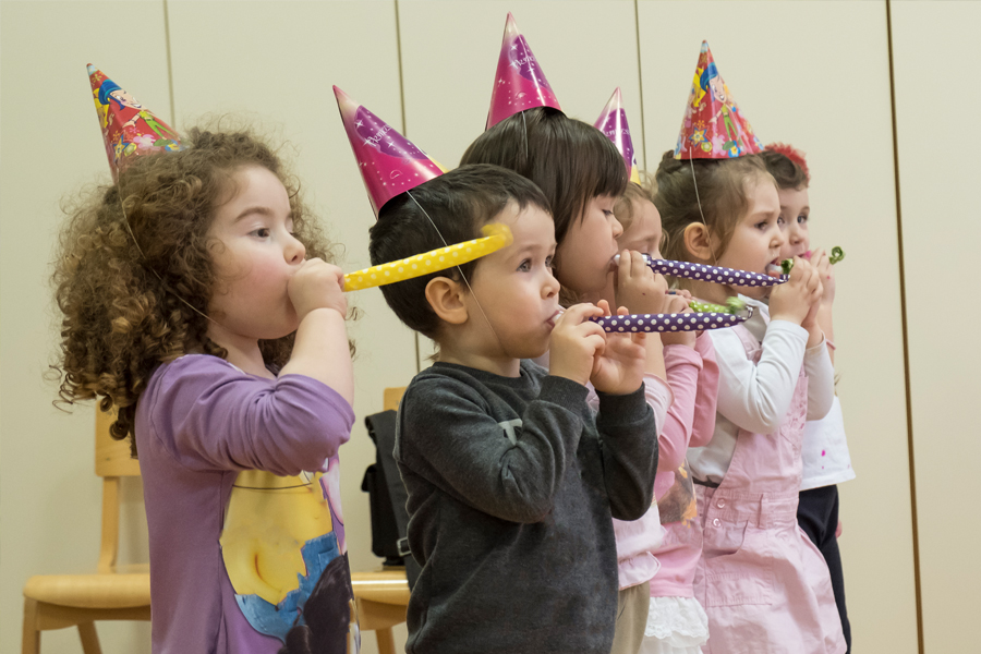 Nos activités festives avec les enfants et parents dans nos micro-crèches à Paris 11 et 12